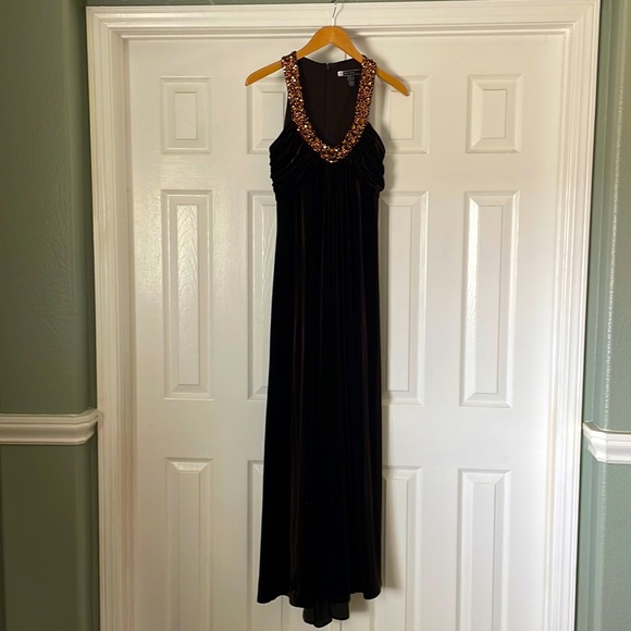 JB Boutique Velvet Brown Dress Size 4 - Picture 7 of 12